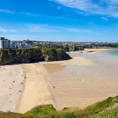 7 Cliff Edge Daire *